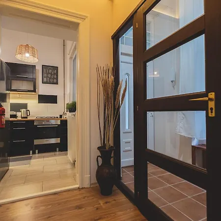 아파트 Spacious & Modern 3br Flat By Andrassy Blvd 부다페스트