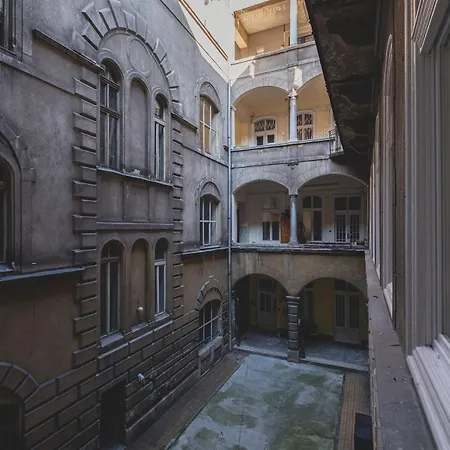 Spacious & Modern 3br Flat By Andrassy Blvd *