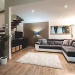 Spacious & Modern 3br Flat By Andrassy Blvd Apartament *
