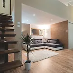 Spacious & Modern 3br Flat By Andrassy Blvd דירה