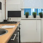 Spacious & Modern 3br Flat By Andrassy Blvd
