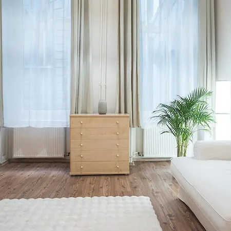 Spacious & Modern 3br Flat By Andrassy Blvd