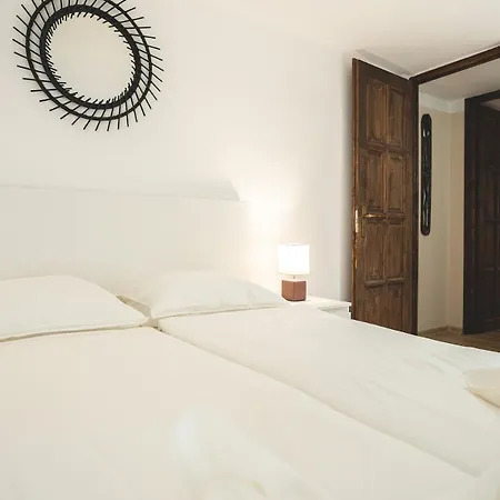 Spacious & Modern 3br Flat By Andrassy Blvd Budapest