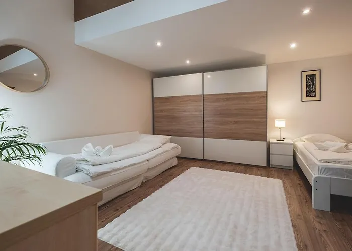 Spacious & Modern 3br Flat By Andrassy Blvd Διαμέρισμα Βουδαπέστη