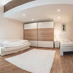Spacious & Modern 3br Flat By Andrassy Blvd *