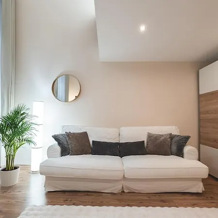 Spacious & Modern 3br Flat By Andrassy Blvd *