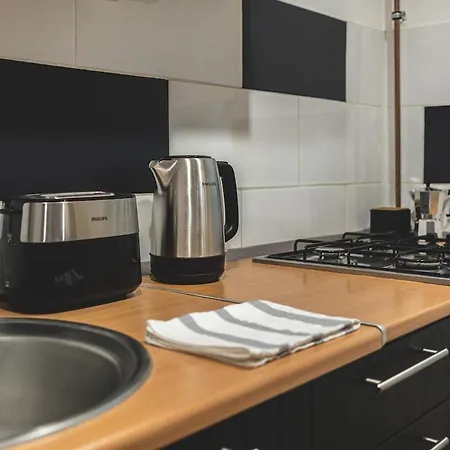 Апартаменты Spacious & Modern 3br Flat By Andrassy Blvd *