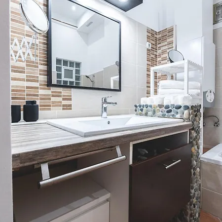 Апартаменты Spacious & Modern 3br Flat By Andrassy Blvd Будапешт