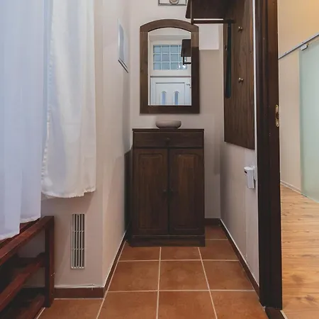 Spacious & Modern 3br Flat By Andrassy Blvd Budapeszt